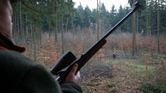 19-Jährige bei Jagdvorbereitungen von Vater erschossen
