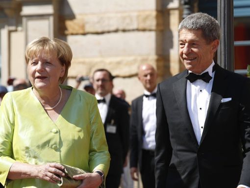 Angela Merkel und Prof. Dr. Joachim Sauer lieben Richard Wagner und die Bayreuther Festspiele, die sie fast jedes Jahr gemeinsam besuchen. Foto: imago/Eventpress