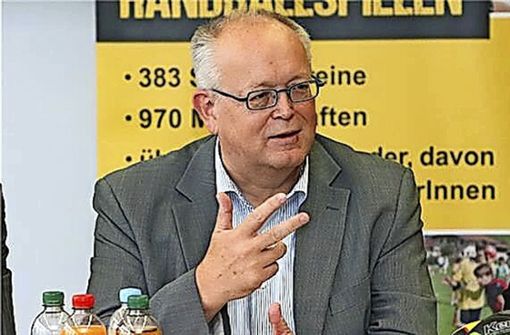 Hans Artschwager, Präsident des Handballverbandes Württemberg, wünscht sich deutlich mehr Rückendeckung der Politik für den Sport an sich.   Foto: hvw