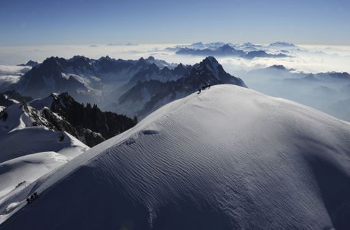 Zwei Pistenarbeiter sind bei einer Lawinensprengung in den französischen Alpen ums Leben gekommen. (Symbolbild) Foto: AFP