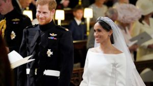 Meghan Markle überrascht in „Givenchy“
