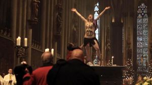 Femen-Aktivistin zieht Revision zurück