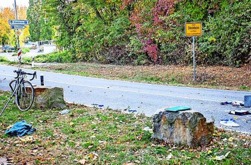 Der tragische Tod des 61-jährigen Radfahrers in der Nähe des Steinheimer Wellariums veranlasste Radfahrer, ein Ghostbike aufzustellen. Foto: Archiv (KS-Images.de/, privat)