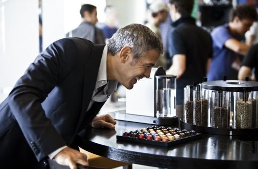 Cleverer Schachzug: Nespresso wirbt mit Spots, in denen Hollywood-Star George Clooney die Hauptrolle spielt - Klicken Sie sich durch unsere Bildergalerie und erfahren Sie interessante Fakten zur Firma. Foto: Nespresso