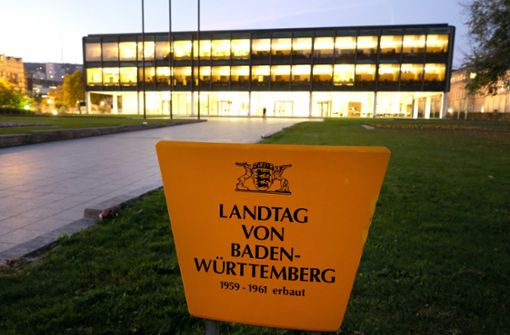 Im Vorfeld der Landtagswahl trafen sich die Stuttgarter Kandidaten  zu einer Podiumsrunde. (Symbolbild) Foto: dpa/Bernd Weissbrod