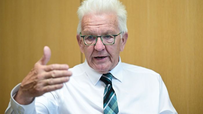 Kretschmann über Bürokratie: „Werden so nicht mehr regieren können“