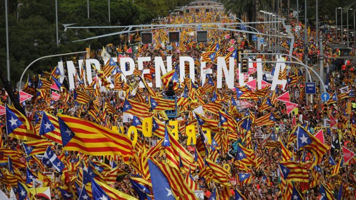 Hunderttausende demonstrieren für unabhängiges Katalonien