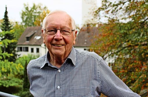 Lorenz Menz ist ein Schaffer. Der 83-Jährige hatte viele Ehrenämter inne. Nun tritt er etwas kürzer. Foto: Caroline Holowiecki