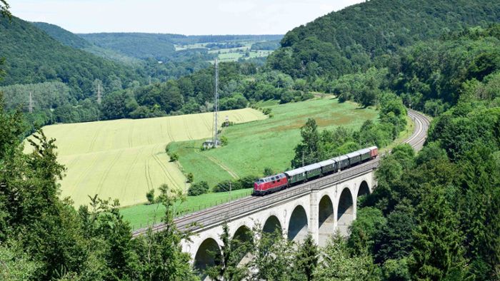 Fahrt mit historischem Zug nach Koblenz