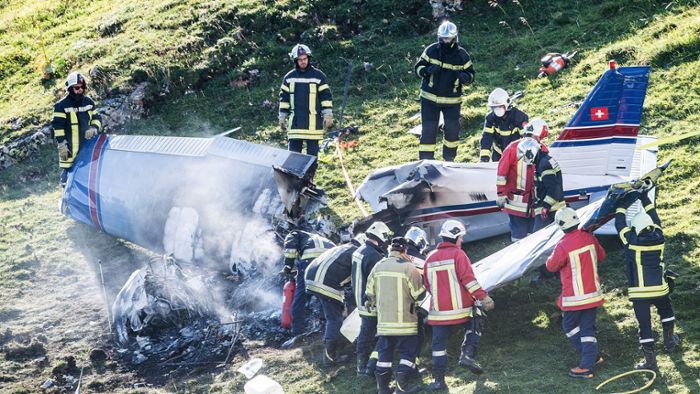 Zwei Menschen sterben bei Flugzeugabsturz