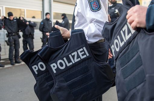 Ein verdächtiges Pulver in einem Brief an den MDR hat in Erfurt für einen Polizeieinsatz gesorgt. (Symbolfoto) Foto: dpa-Zentralbild