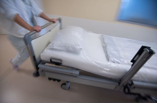 Krankenhäuser können  wegen des Fachkräftemangels  14,3 Prozent ihrer Betten nicht belegen. Foto: dpa/Marijan Murat