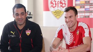VfB-Sportvorstand Robin Dutt (links) mit Kevin Großkreutz. Foto: Pressefoto Baumann