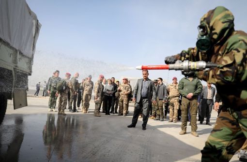 Kurdische Soldaten bei einer Übung: Bundesverteidigungsministerin Ursula von der Leyen (CDU) besuchte vor wenigen Tagen  das Ertüchtigungsprojekt der Bundeswehr für Peschmerga-Soldaten in Erbil. Foto: dpa
