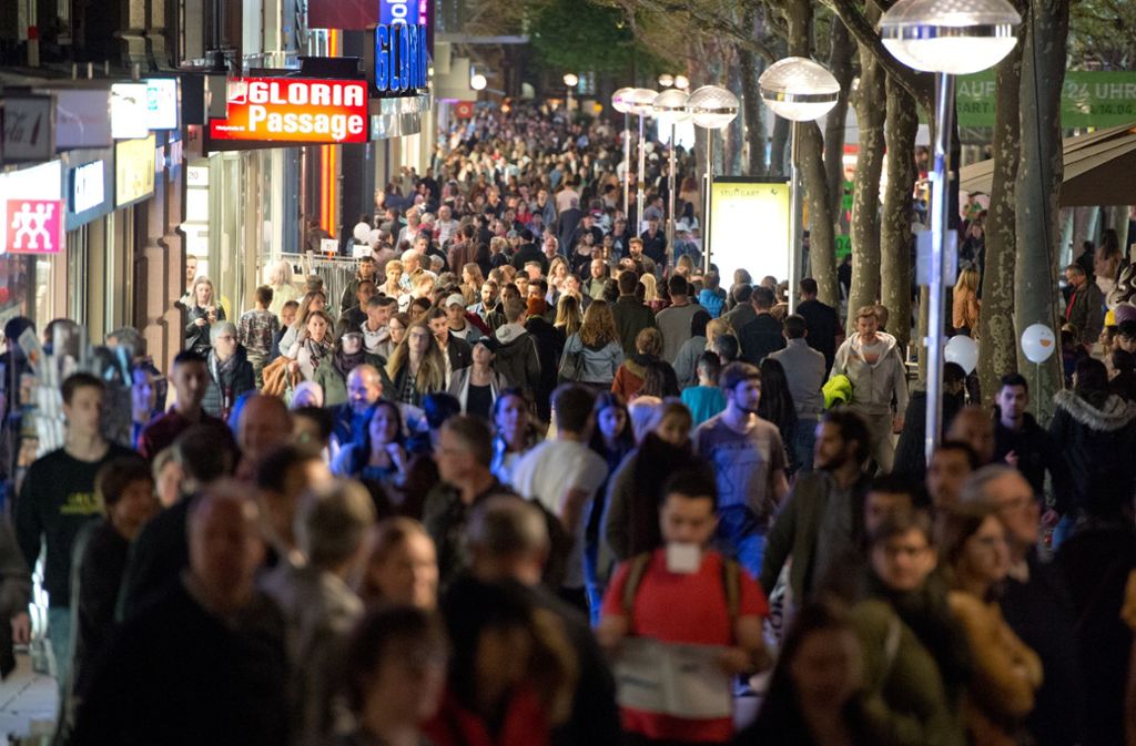 Über 200 000 Besucher und damit ein Rekordergebnis zählt die City-Initiative bei der langen  Einkaufsnacht in Stuttgart.