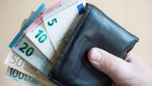 Bei fast jedem fünften Deutschen reicht das Geld nicht für eine Urlaubsreise. (Symbolfoto) Foto: dpa