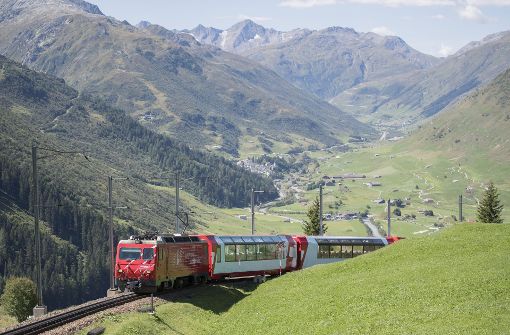 Bei einem Rangierunfall in einem Bahnhof sind in der Schweiz am Montag mehrere Menschen verletzt worden. (Symbolbild) Foto: dpa