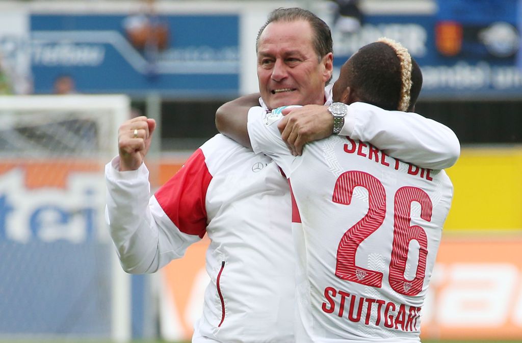 Huub Stevens wird beim VfB Stuttgart als „Jahrhundertretter“ gefeiert.