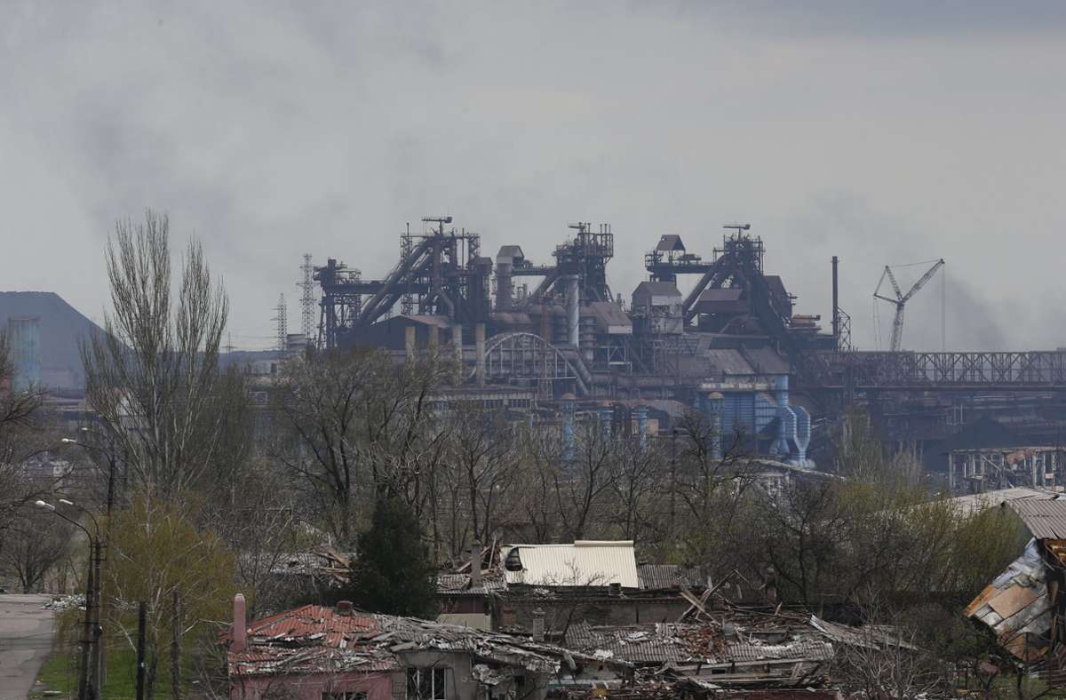 In dem Stahlwerk in Mariupol sollen sich Zivilisten und ukrainische Kämpfer verschanzt haben. (Archivbild) Foto: dpa/Victor
