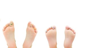 Zeigt her Eure Füße – hier einmal ganz sauber Foto: Fotolia