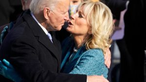 Joe und Jill Biden scheuen sich nicht davor, ihre Liebe öffentlich zu zeigen. Foto: CNP/AdMedia/ImageCollect