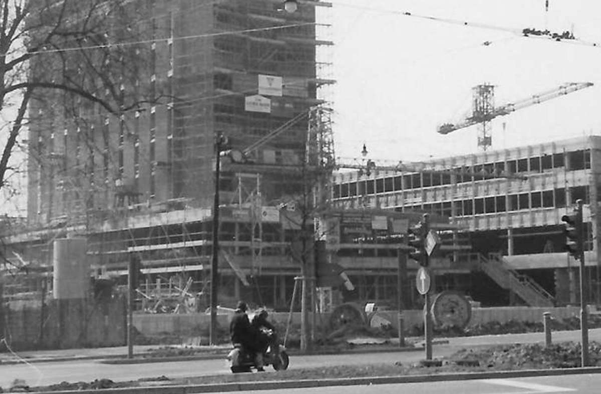 Bau des  Hotels am Schlossgarten im Jahr  1961 Foto: /Jörg Beyer