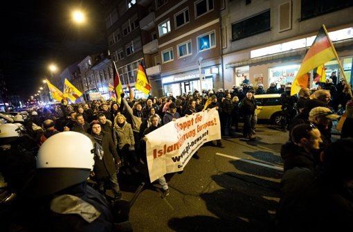 In Karlsruhe wurden Pegida-Demonstranten angegriffen (Symbolbild). Foto: dpa