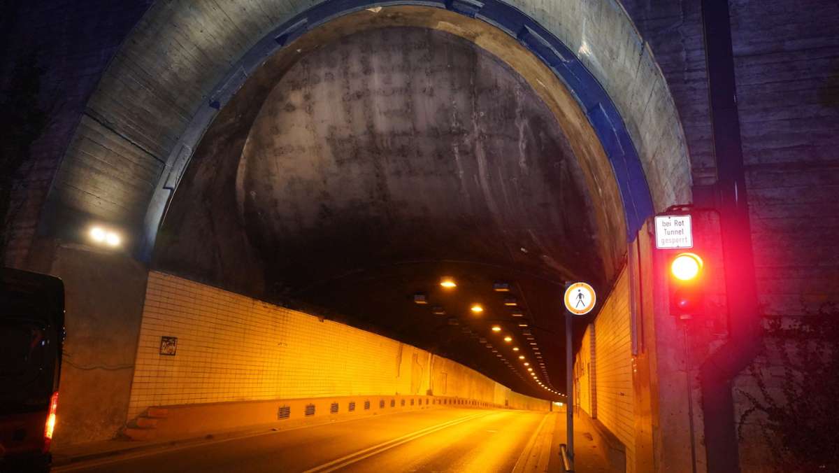 Graffiti-Sprayer in Stuttgart-Ost: Trio besprüht Wagenburgtunnel und wird festgenommen