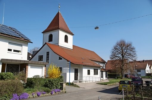 Die Heilig-Geist-Kirche wird im Herbst 60 Jahre alt. Foto: Oliver von Schaewen