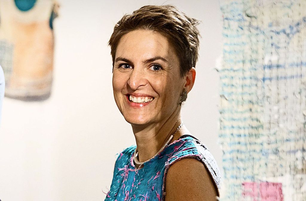 Anna Heringer – sie trägt ein Oberteil ihres Labels Dipdii Textiles.