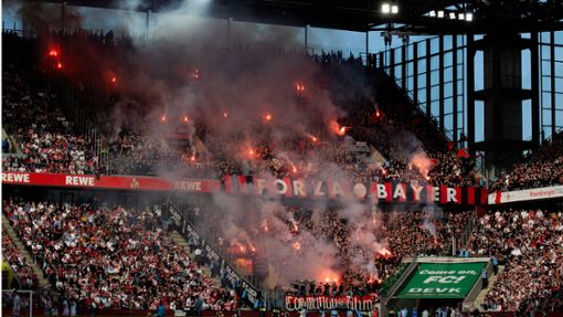 Beim Derby zwischen dem 1. FC Köln und Bayer Leverkusen am Sonntag kam es zu schweren Ausschreitungen. Foto: dpa/Rolf Vennenbernd