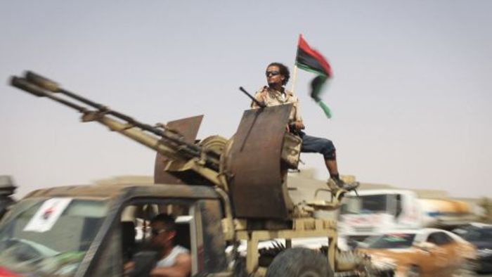 Rebellen vor letzter Gaddafi-Hochburg