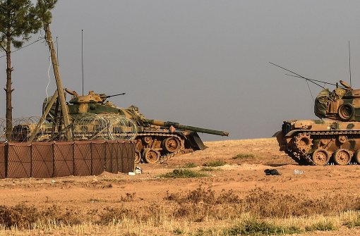 Türkische Panzer an der Grenze zu Syrien. Foto: AFP