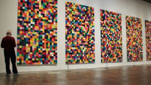 In den USA zu sehen: Gerhard Richters Farbtafeln „4900 Colours“ in der aktuellen Ausstellung im Met Breuer in New York Foto: dpa/Christina Horsten