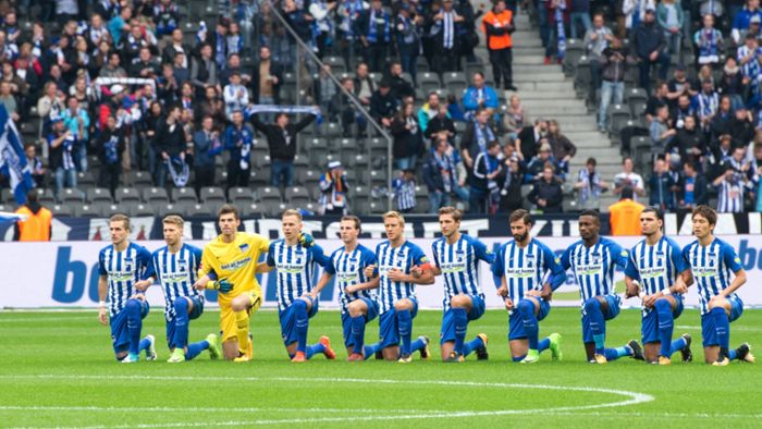 Hertha bringt US-Protest in Bundesliga
