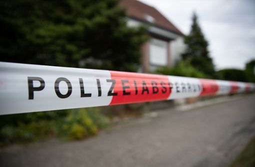 In einem Haus in einem Wohngebiet in Werther werden drei Leichen gefunden. Foto: dpa