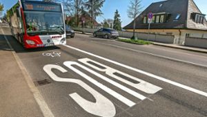 Unpünktlich trotz neuer Busspur? Der SVE dementiert das. Foto: Roberto Bulgrin