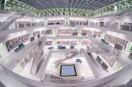 Volle Bücherregale sichern Verlagen nicht die nötigen Einnahmen. Foto: Lichtgut/Max Kovalenko