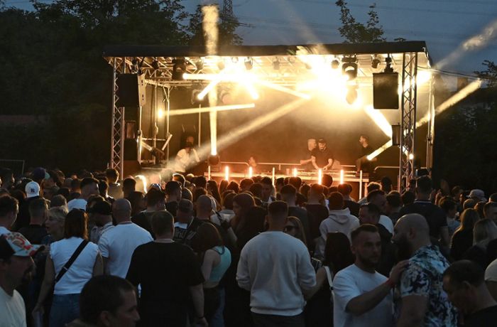 „Haus am See“-Festival in Benningen: Techno-Jünger feiern mit den Anglern
