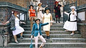 Große Hüte, große Pose, großer Spaß:  die Damen vom Hut Club können sic h über viele Komplimente   freuen Foto: Lichtgut/Verena Ecker