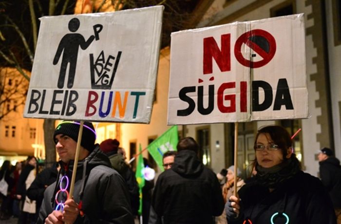 Demos in Deutschland: Anti-Pegida schlägt Pegida