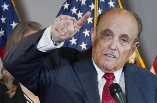 Trumps Anwalt Rudy Giuliani auf einer bizarren Pressekonferenz.. Foto: dpa/Jacquelyn Martin