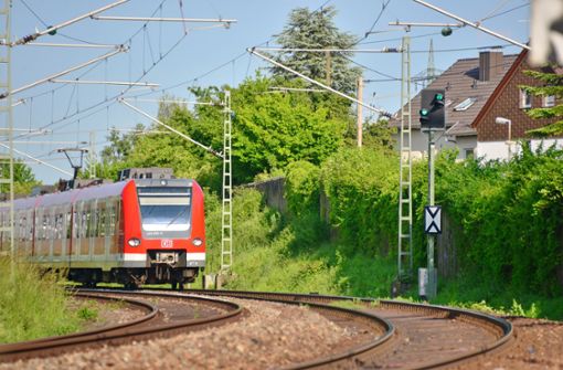 Bleibt die S-Bahn auf den Fildern allein auf ihren Gleisen? Foto: /orbert J. Leven