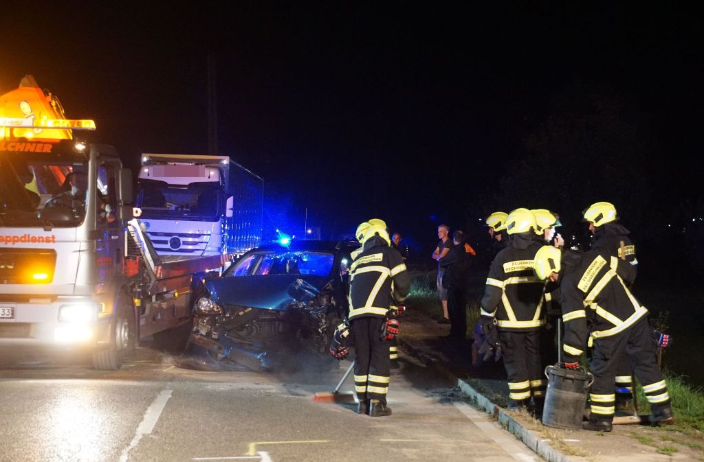 Am Montagabend kam es in Rechberghausen zu einem schweren Zusammenstoß von zwei Fahrzeugen.