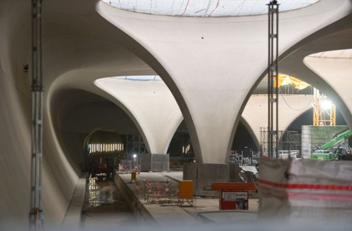 Der Bahnhof von Stuttgart 21 entsteht. Die Baustelle beeinträchtigt die Stadt seit Jahren. Foto: Lichtgut/Max Kovalenko