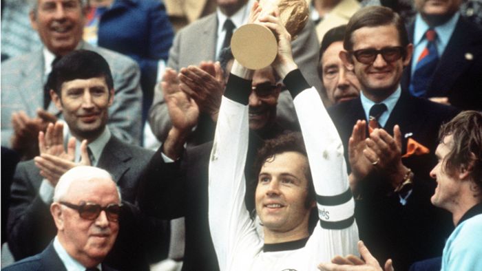 Warum wird Beckenbauer Kaiser genannt?