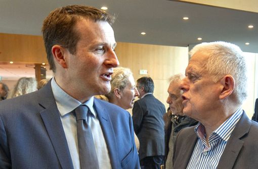 Martin Körner (links), Fraktionschef der SPD im Gemeinderat, fordert von OB Fritz Kuhn (Grüne), Investitionen schneller umzusetzen. Foto: Lichtgut/Leif Piechowski