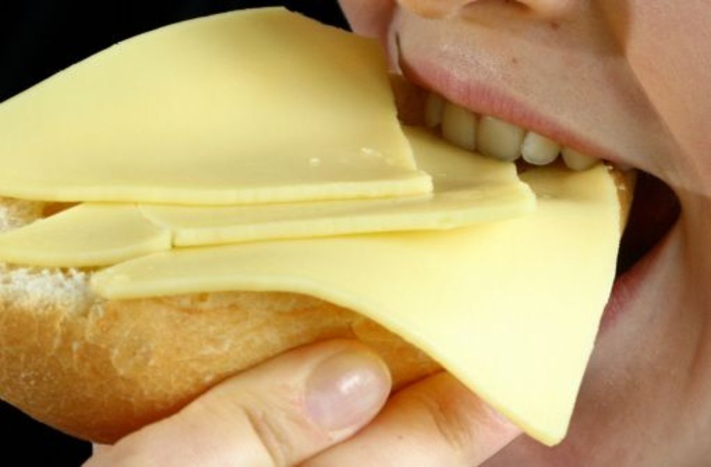 Verschiedenen Käsesorten des Herstellers Tirol Milch Wörgl wurden zurückgerufen, da sie mit Listerien verunreinigt sind.  Foto: dpa (Symbolbild)