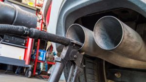 Abgastests ergeben ein realistisches Bild der Schadstoffemissionen eines Autos – aber nur, wenn der jeweilige Schadstoff auch gemessen wird. Foto: dpa/Patrick Pleul