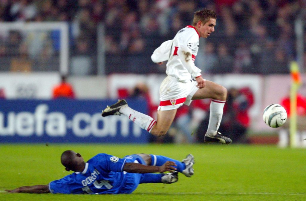 Philipp Lahm stand nach seiner Leihe kurz vor der Rückkehr zum FC Bayern, als er sich im Mai 2005 das Kreuzband riss. Damit war seine Stuttgarter zeit vorzeitig beendet, die Münchner übernahmen sofort die Rehamaßnahmen. Lahm würde später Weltmeister und Sieger der Champions League. Seine Karriere hat er mittlerweile beendet.
